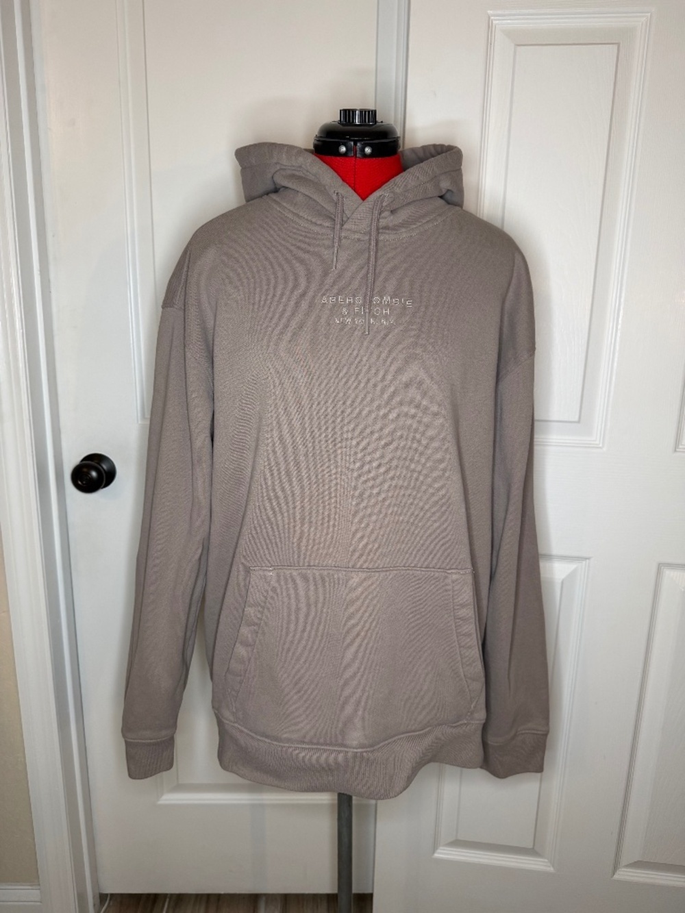 Abercrombie & Fitch Embroidered Center Logo Hoodie Mens L Dark Beige / Tan